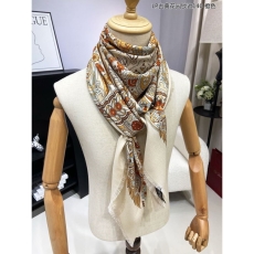 Loro Piana Scarf